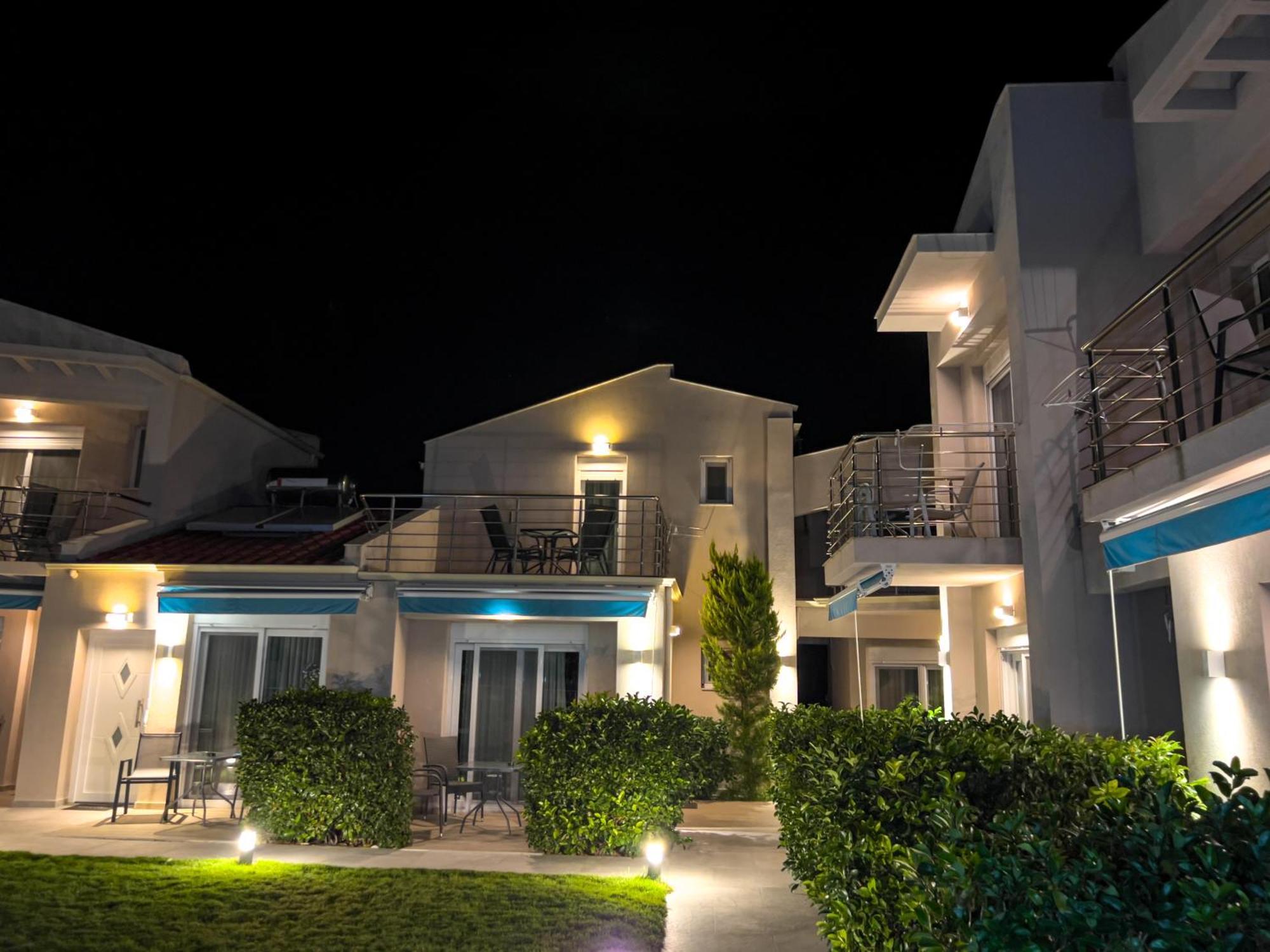 Yalos Beach Maisonettes Skala Sotiros Luaran gambar