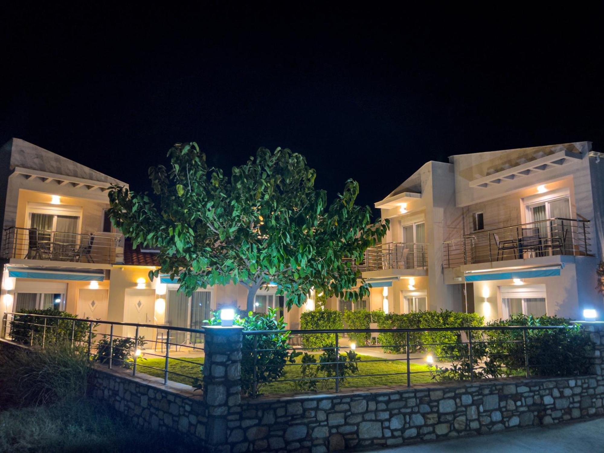 Yalos Beach Maisonettes Skala Sotiros Luaran gambar
