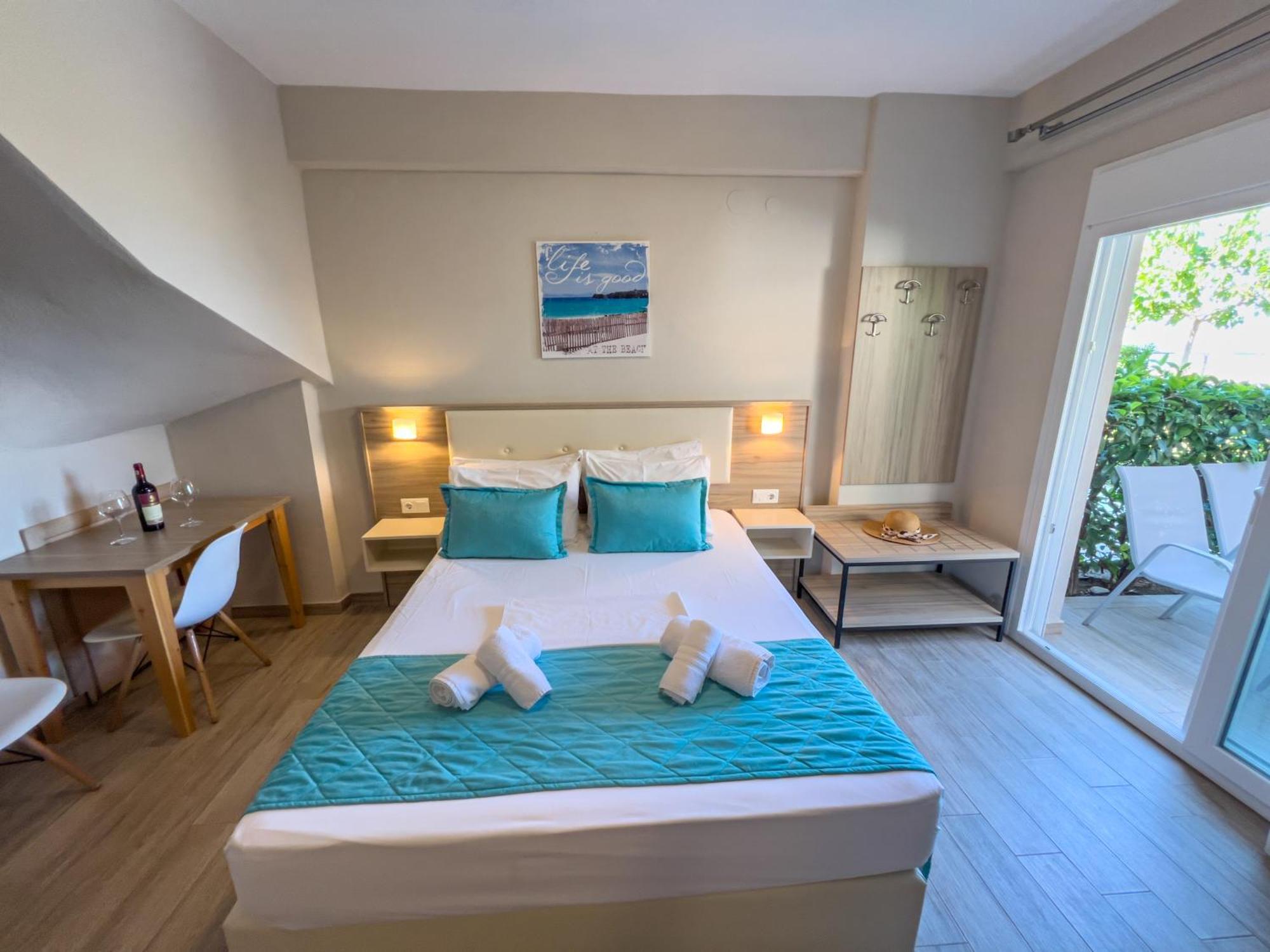 Yalos Beach Maisonettes Skala Sotiros Luaran gambar