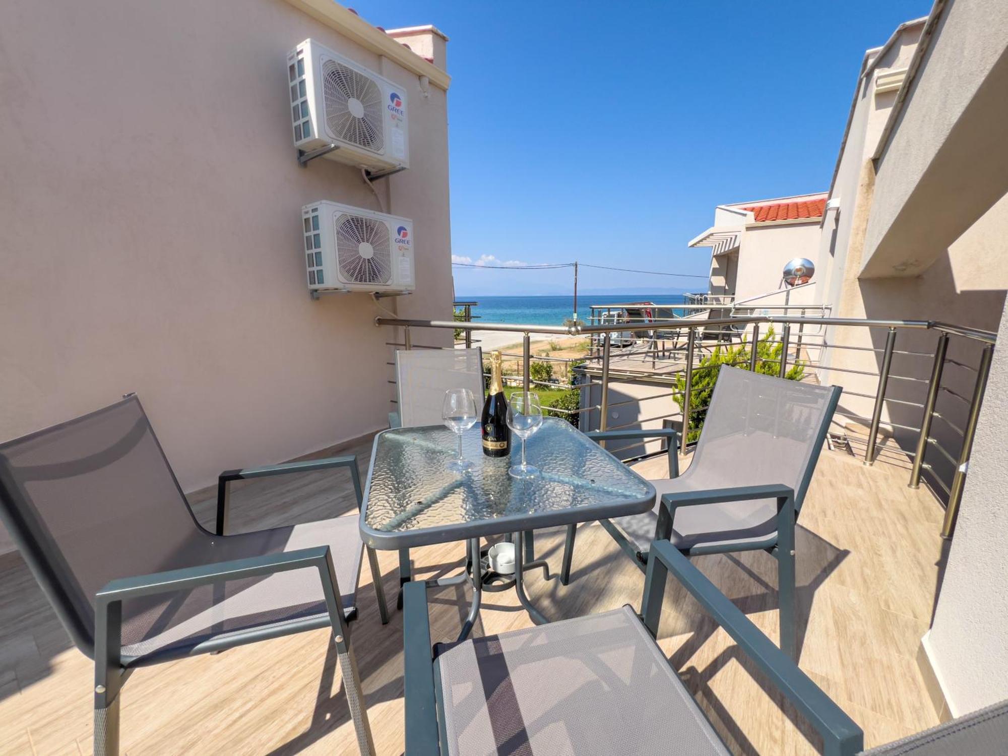 Yalos Beach Maisonettes Skala Sotiros Luaran gambar