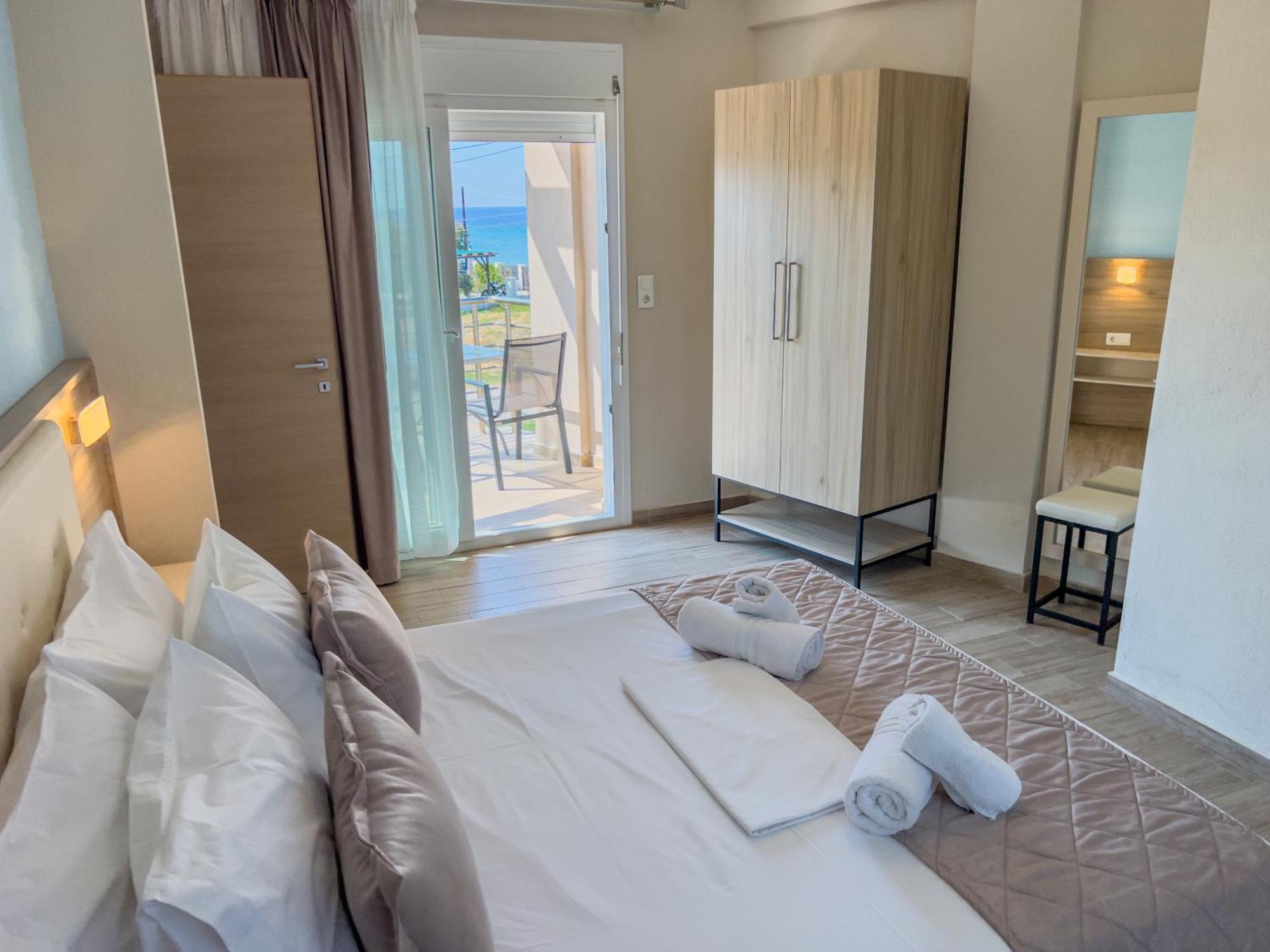 Yalos Beach Maisonettes Skala Sotiros Luaran gambar