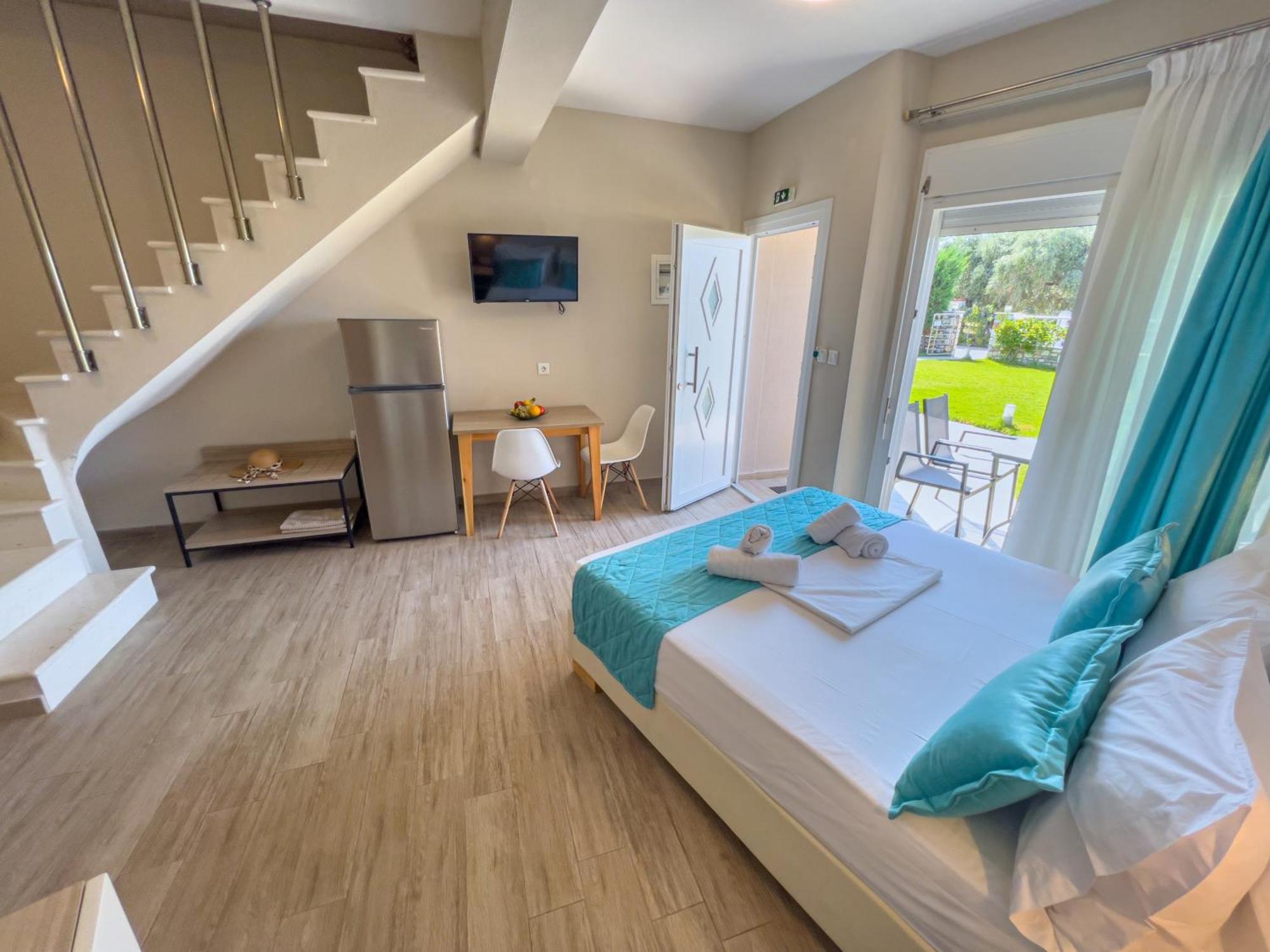 Yalos Beach Maisonettes Skala Sotiros Luaran gambar
